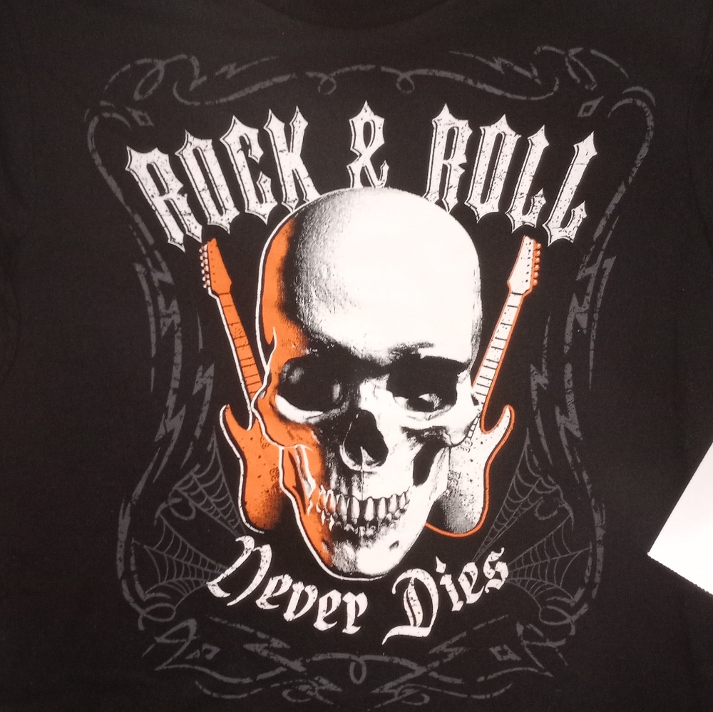 NWT Kids Rock n Roll Skull Tshirt Size S 6/7